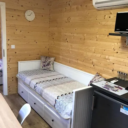 Hetedhet Csillag Apartmanhaz * Babonymegyer