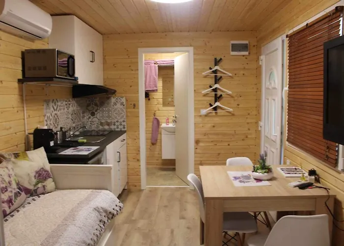 Hetedhet Csillag Apartmanhaz شقة *